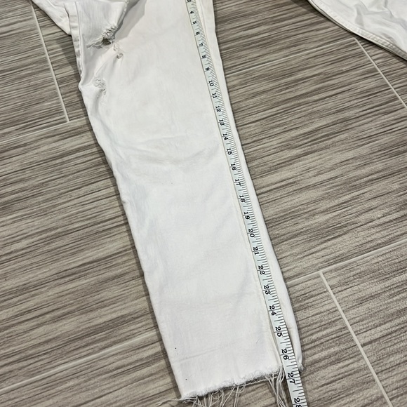 Calvin Klein White Ripped Capris/Cropped Jeans - 12 - Picture 6 of 7